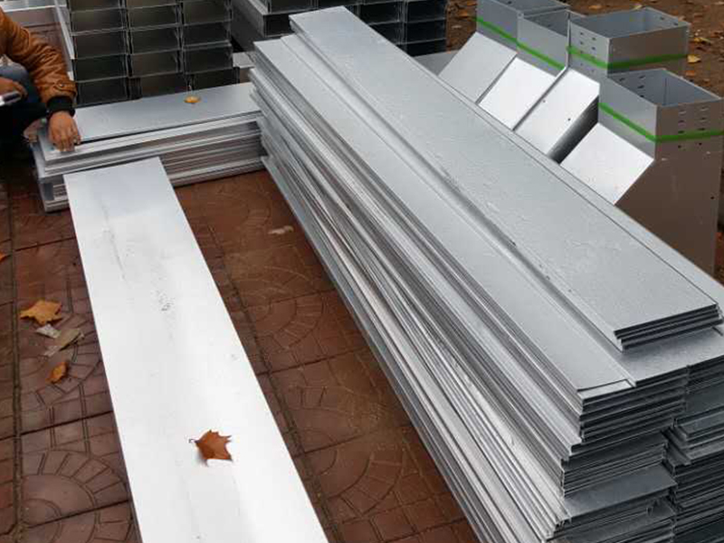 槽式電纜橋架-009